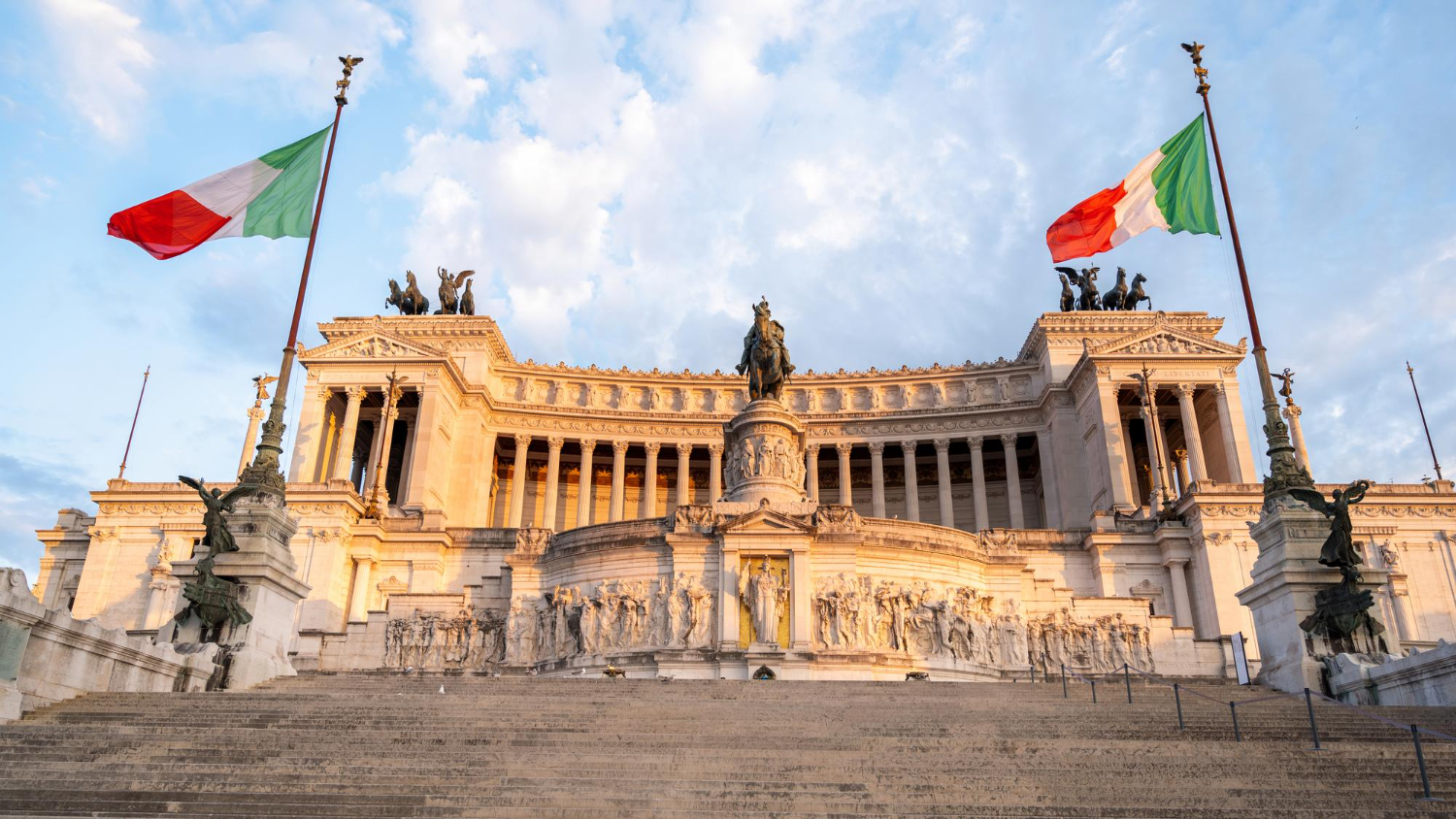 Italy Travel Guide: Exploring Rome, Florence & Venice in One Trip